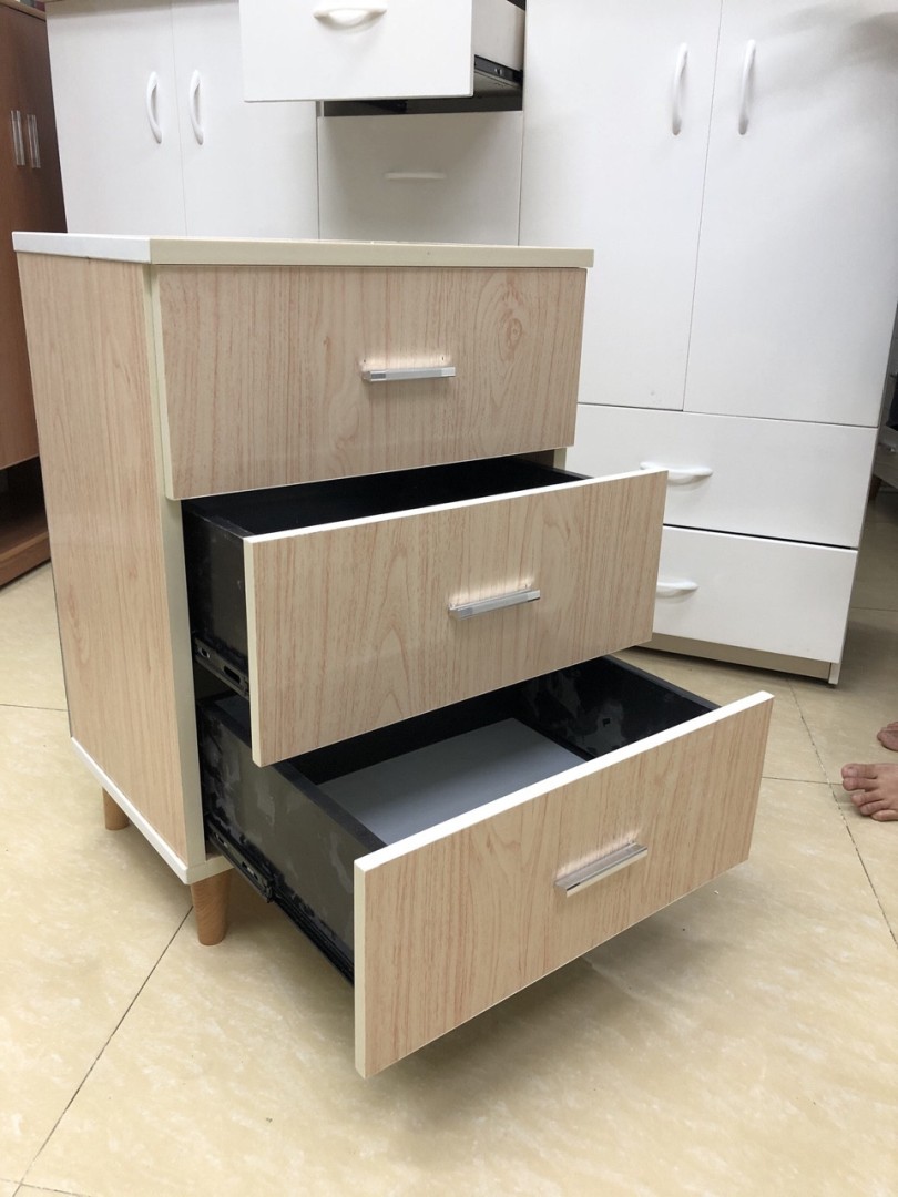 táp nhựa đầu giường nội thất nhựa