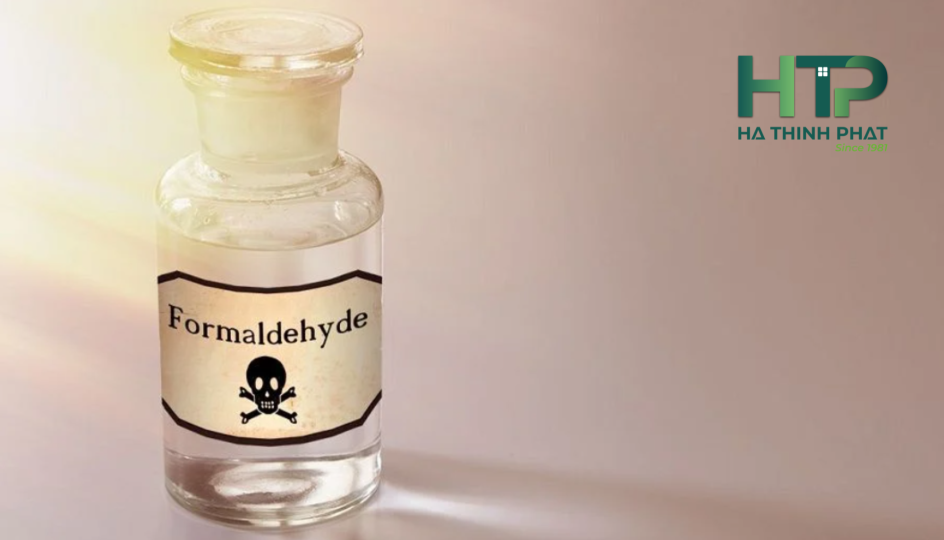Formaldehyde Là Gì? Tác Hại Tiềm Ẩn – Lý Do Nên Chọn Nội Thất Nhựa 2025